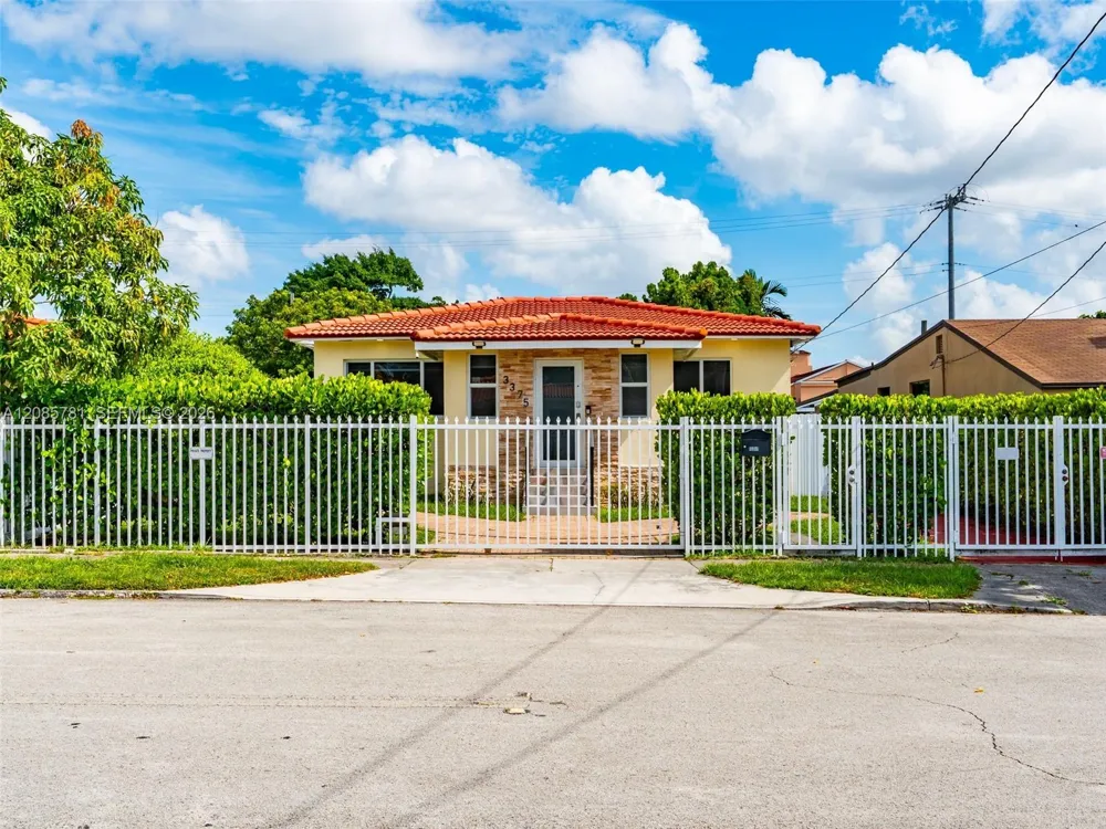 3375 SW 1st St Miami, FL 33135