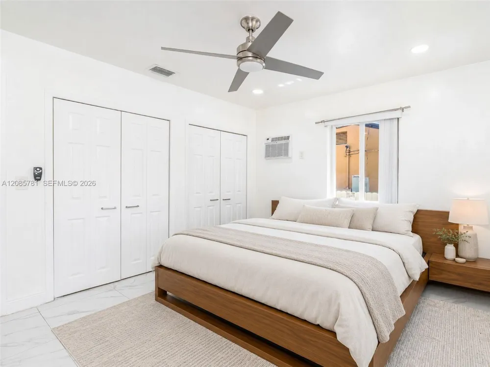 3375 SW 1st St Miami, FL 33135