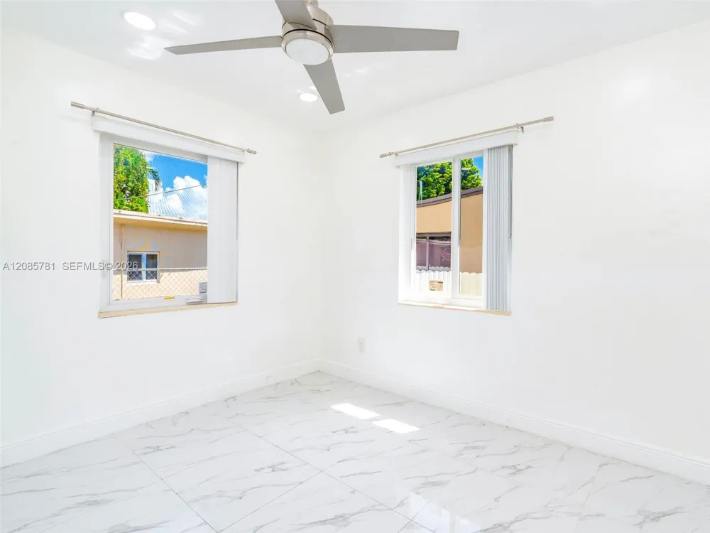 3375 SW 1st St Miami, FL 33135