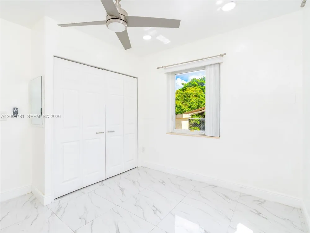 3375 SW 1st St Miami, FL 33135
