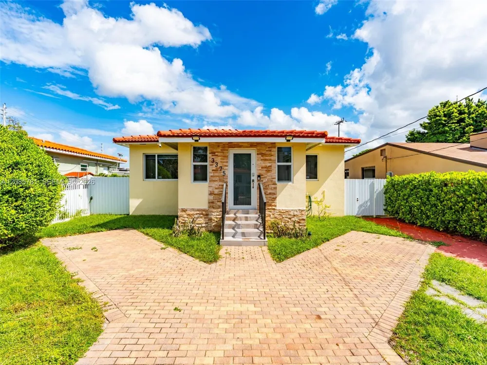 3375 SW 1st St Miami, FL 33135