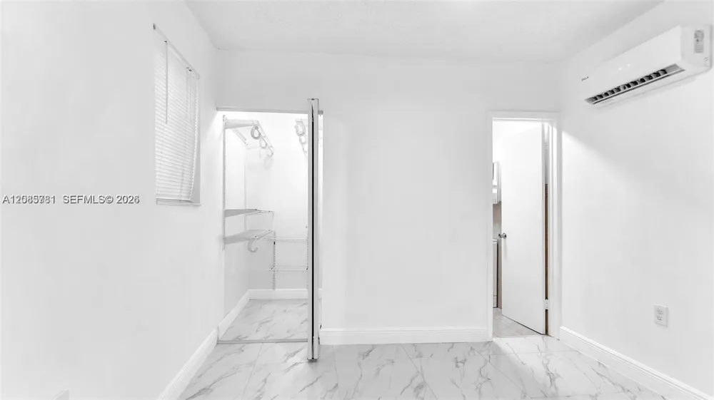 3375 SW 1st St Miami, FL 33135