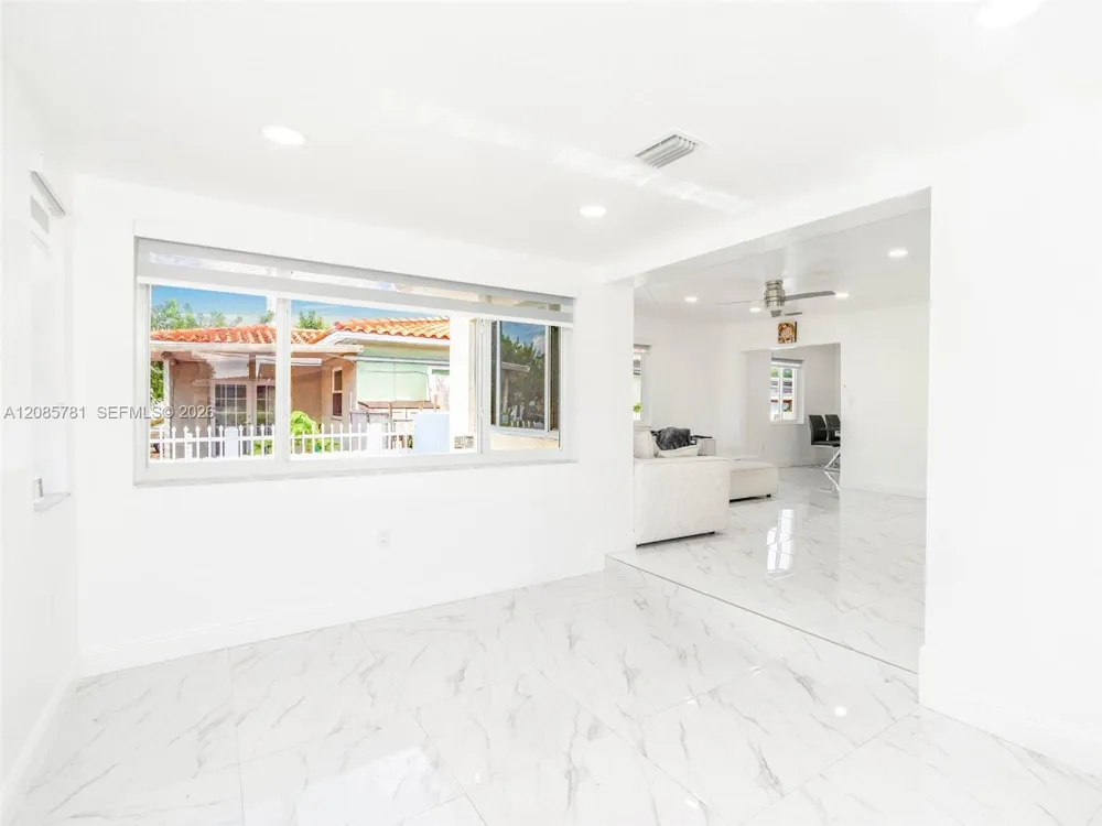 3375 SW 1st St Miami, FL 33135