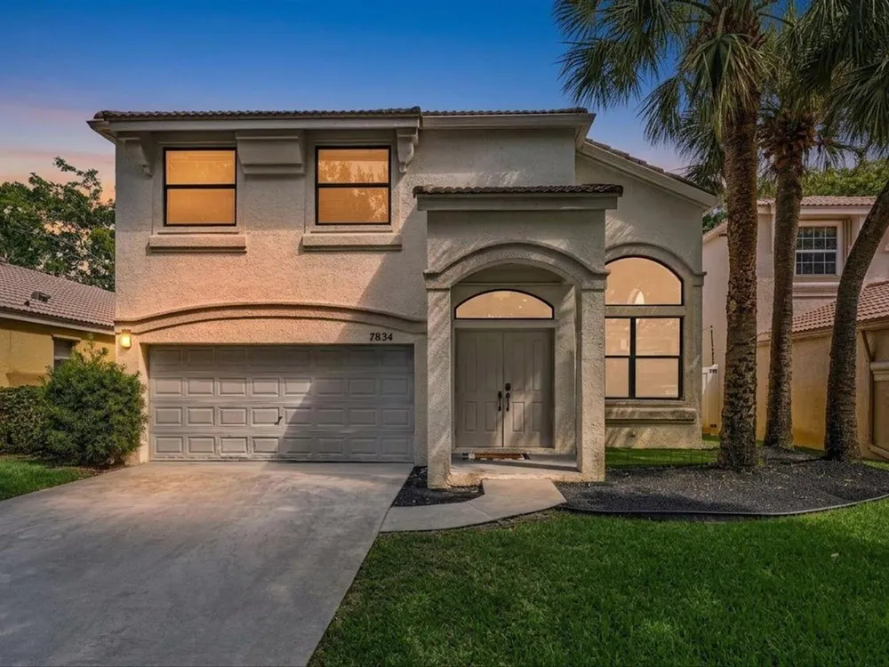 7834 Oak Grove Circle Lake Worth, FL 33467