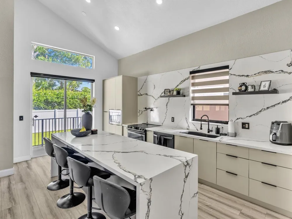 7834 Oak Grove Circle Lake Worth, FL 33467