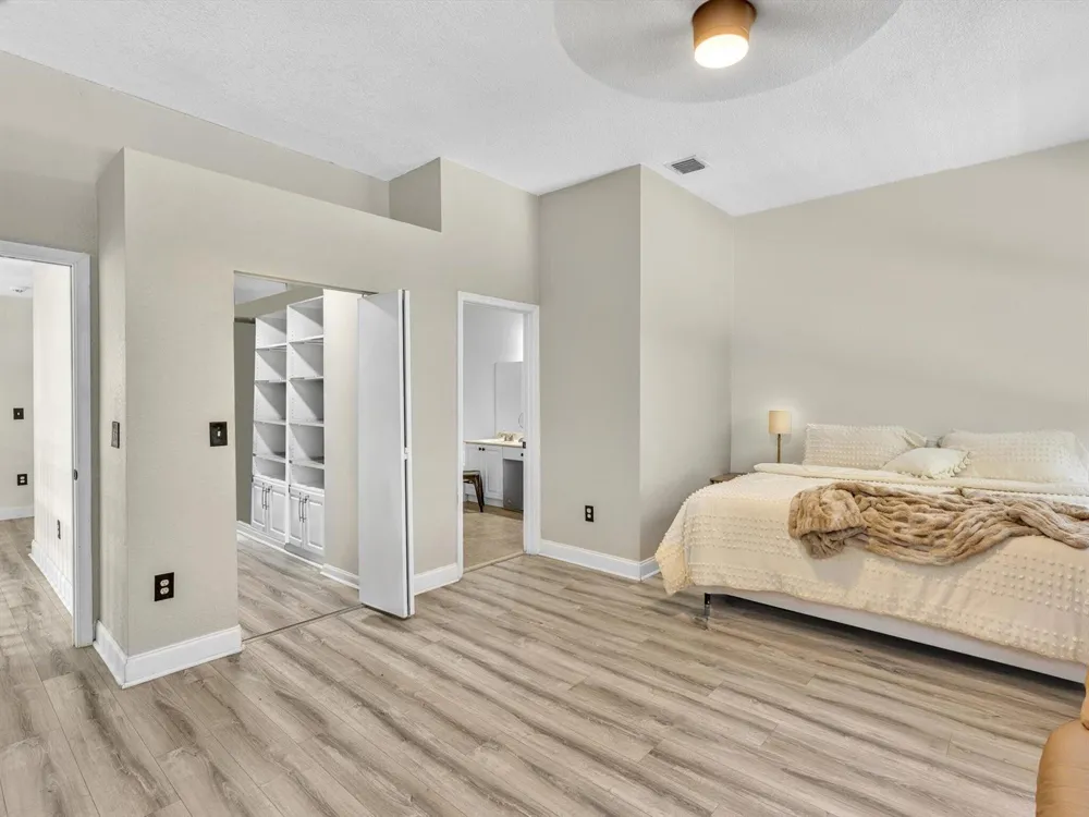 7834 Oak Grove Circle Lake Worth, FL 33467