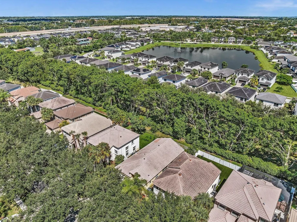 7834 Oak Grove Circle Lake Worth, FL 33467