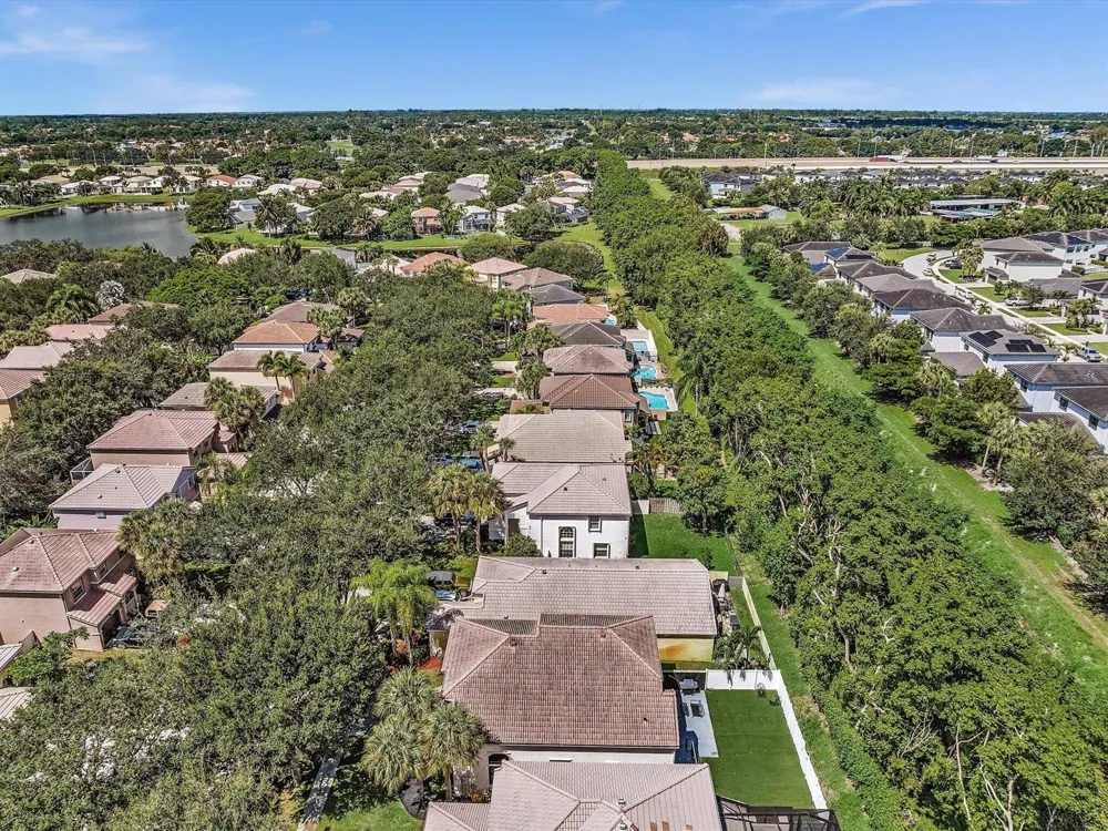 7834 Oak Grove Circle Lake Worth, FL 33467