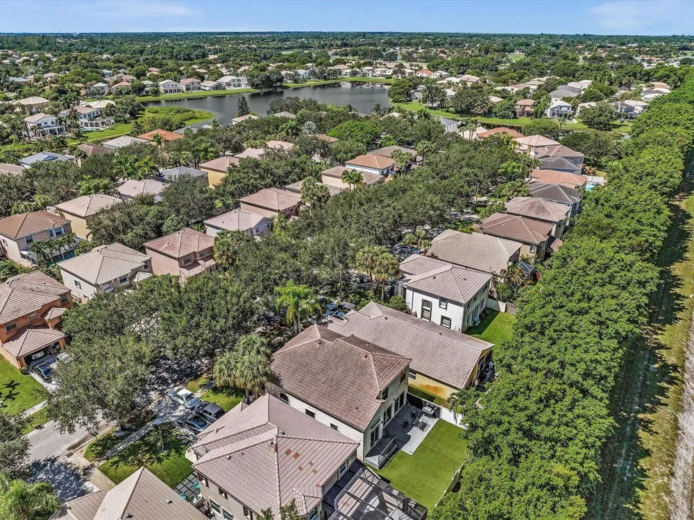 7834 Oak Grove Circle Lake Worth, FL 33467