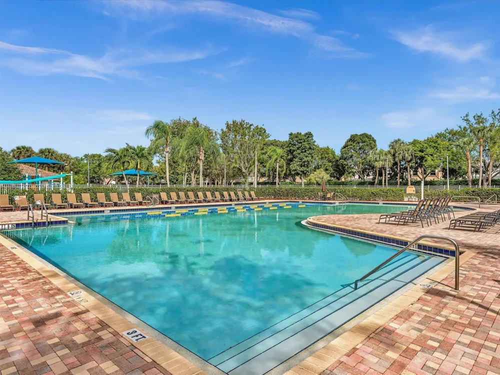7834 Oak Grove Circle Lake Worth, FL 33467
