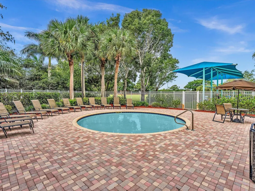 7834 Oak Grove Circle Lake Worth, FL 33467