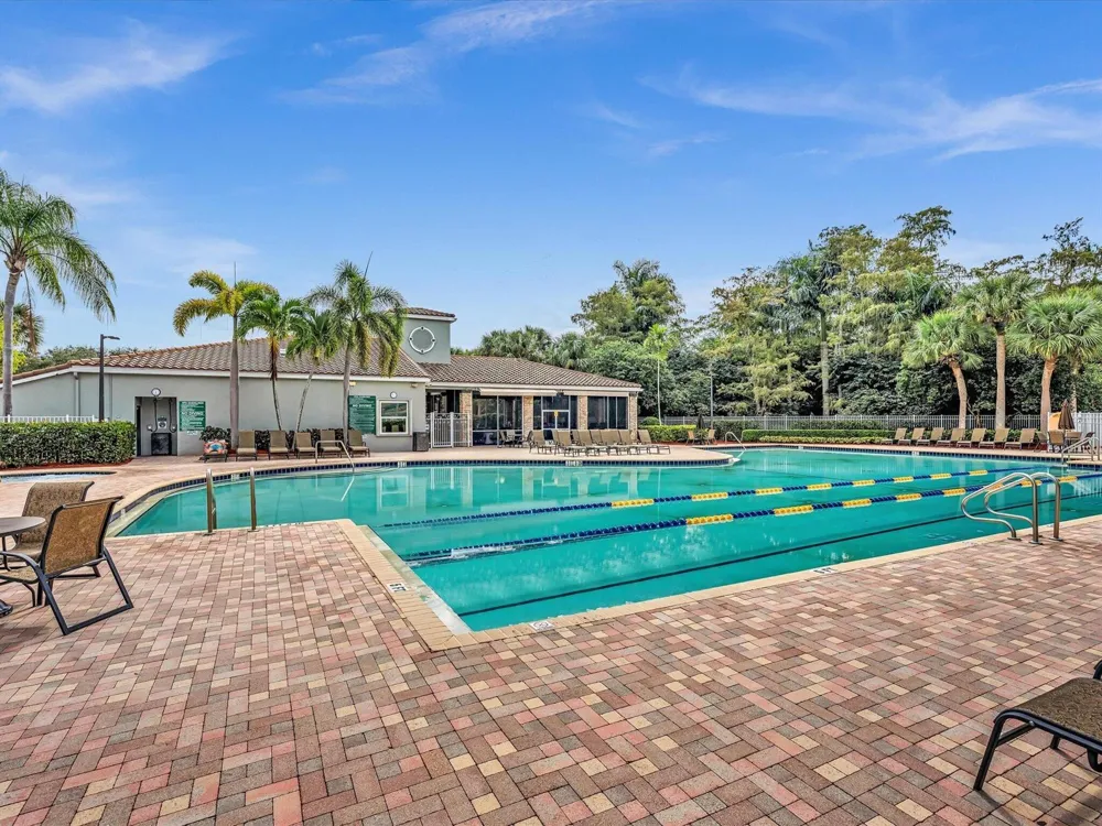 7834 Oak Grove Circle Lake Worth, FL 33467