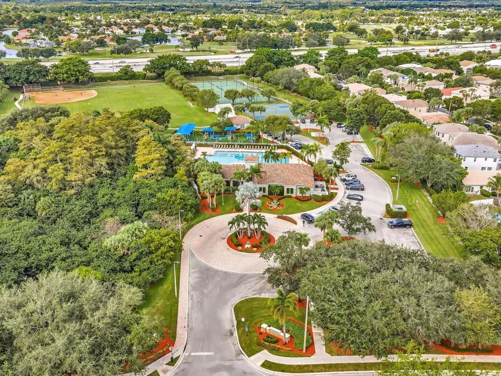 7834 Oak Grove Circle Lake Worth, FL 33467