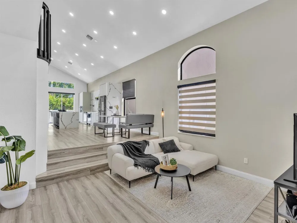 7834 Oak Grove Circle Lake Worth, FL 33467