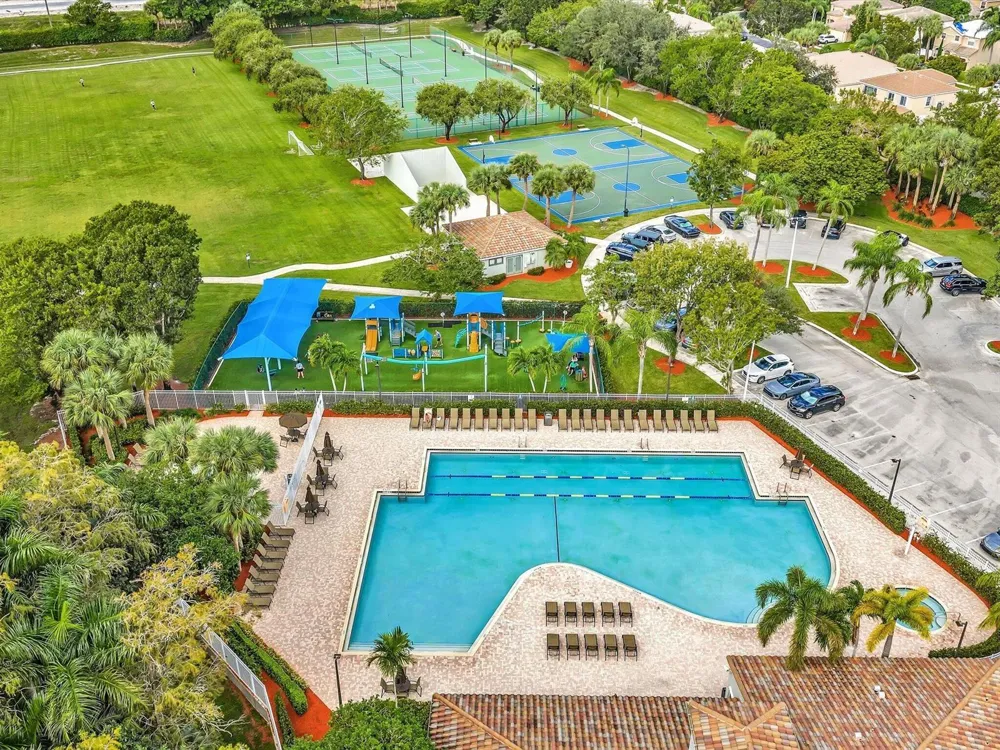7834 Oak Grove Circle Lake Worth, FL 33467