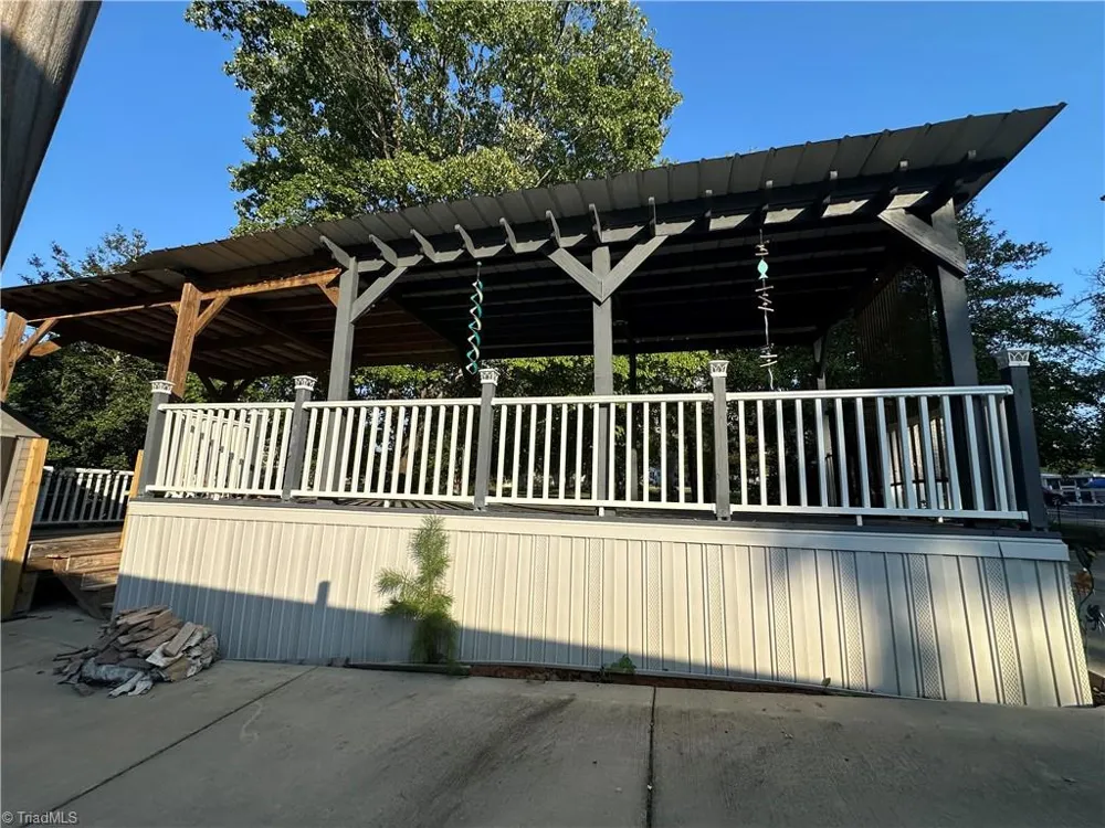 110 Pier Avenue New London, NC 28127