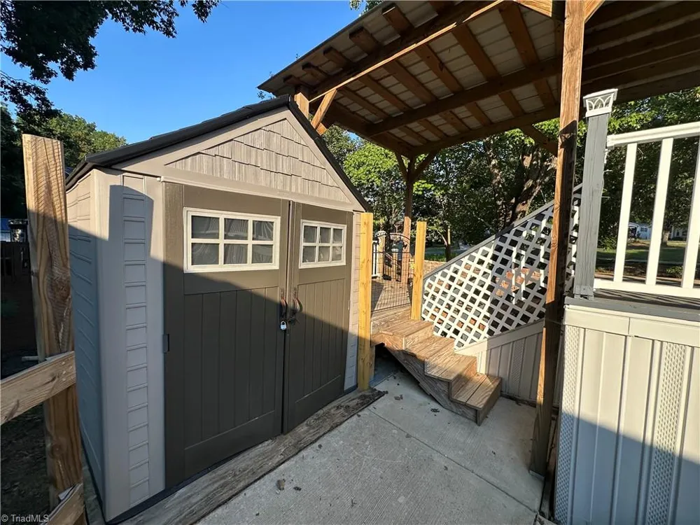 110 Pier Avenue New London, NC 28127