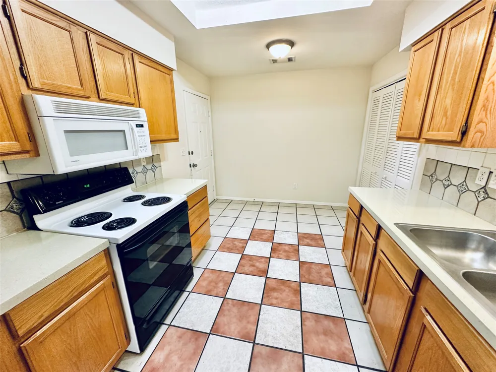 5207 Thunderbird Street #A Lago Vista, TX 78645
