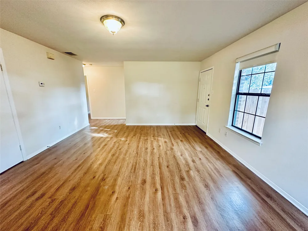 5207 Thunderbird Street #A Lago Vista, TX 78645