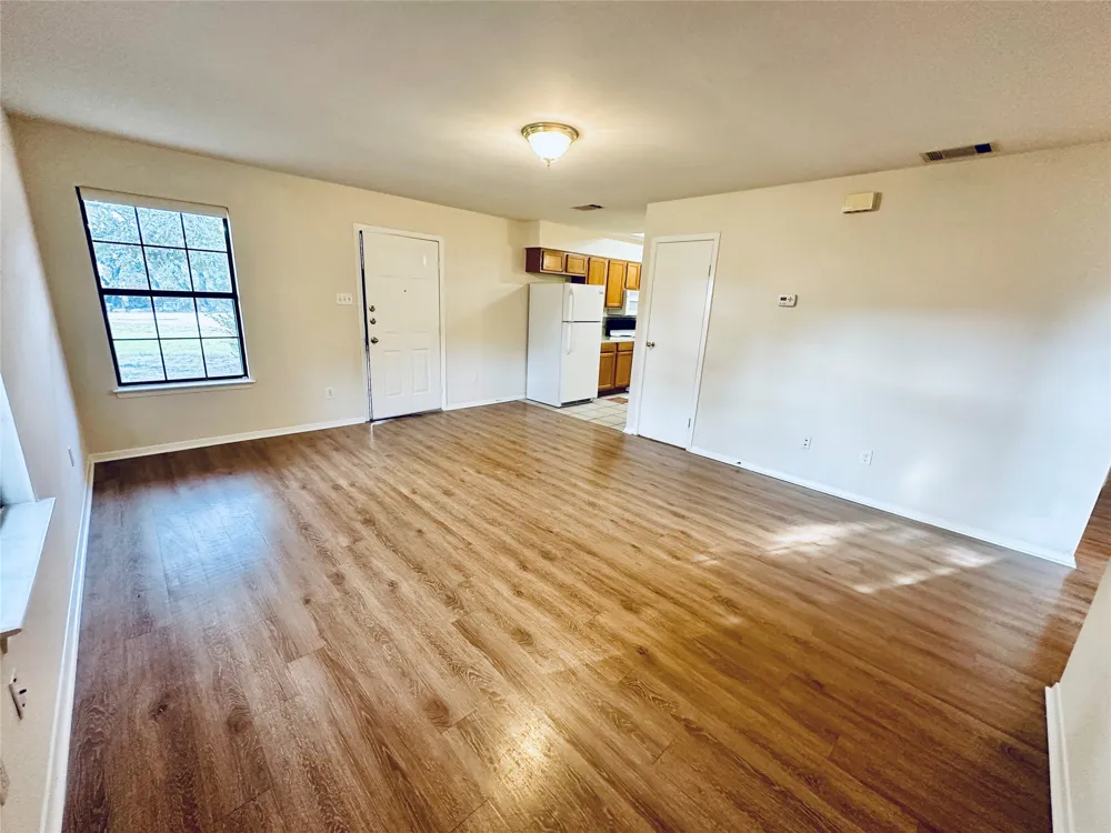 5207 Thunderbird Street #A Lago Vista, TX 78645