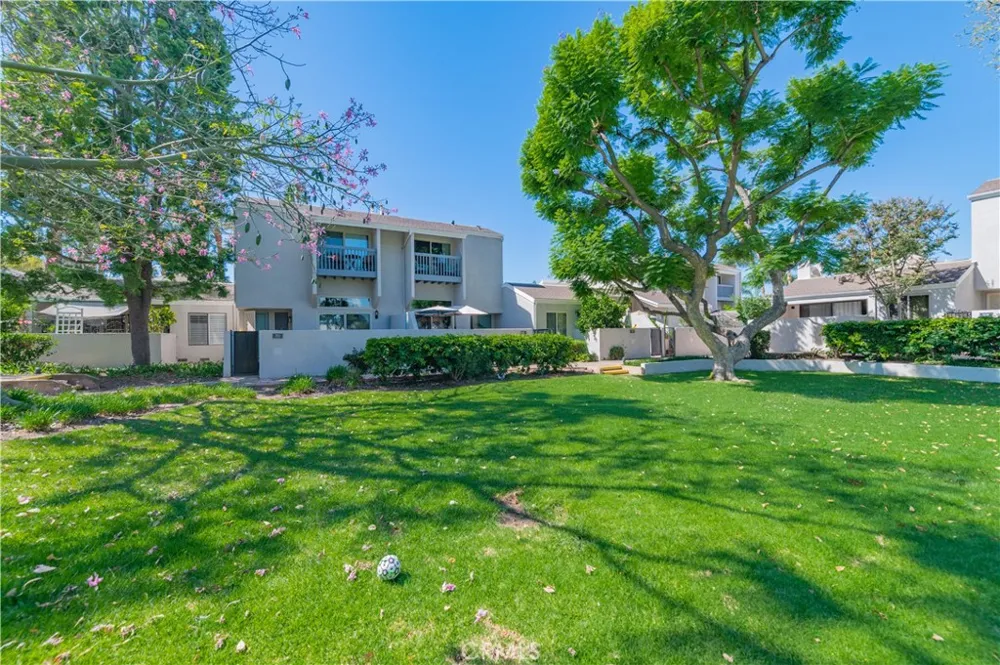 2951 Pembroke Court Fullerton, CA 92831