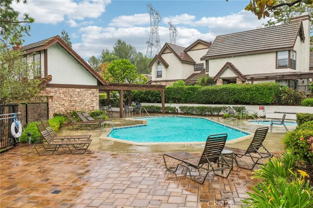 6164 E Morningview Drive Anaheim Hills, CA 92807