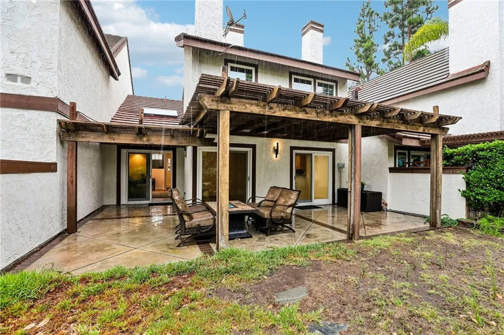 6164 E Morningview Drive Anaheim Hills, CA 92807