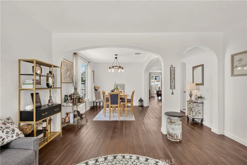 9020 Hunters Creek Way Chowchilla, CA 93610