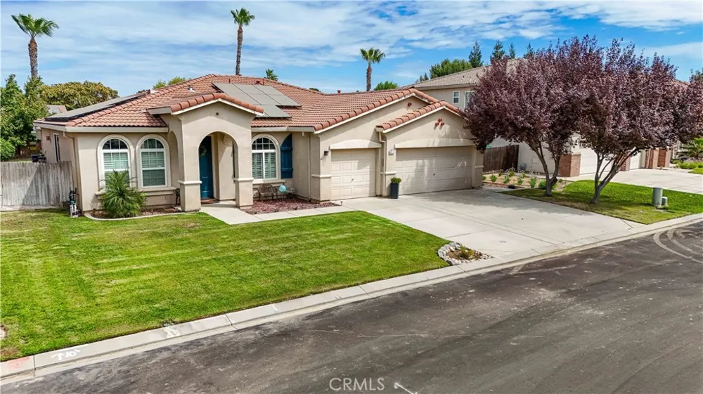 9020 Hunters Creek Way Chowchilla, CA 93610