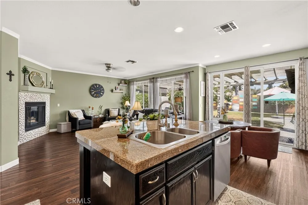 9020 Hunters Creek Way Chowchilla, CA 93610