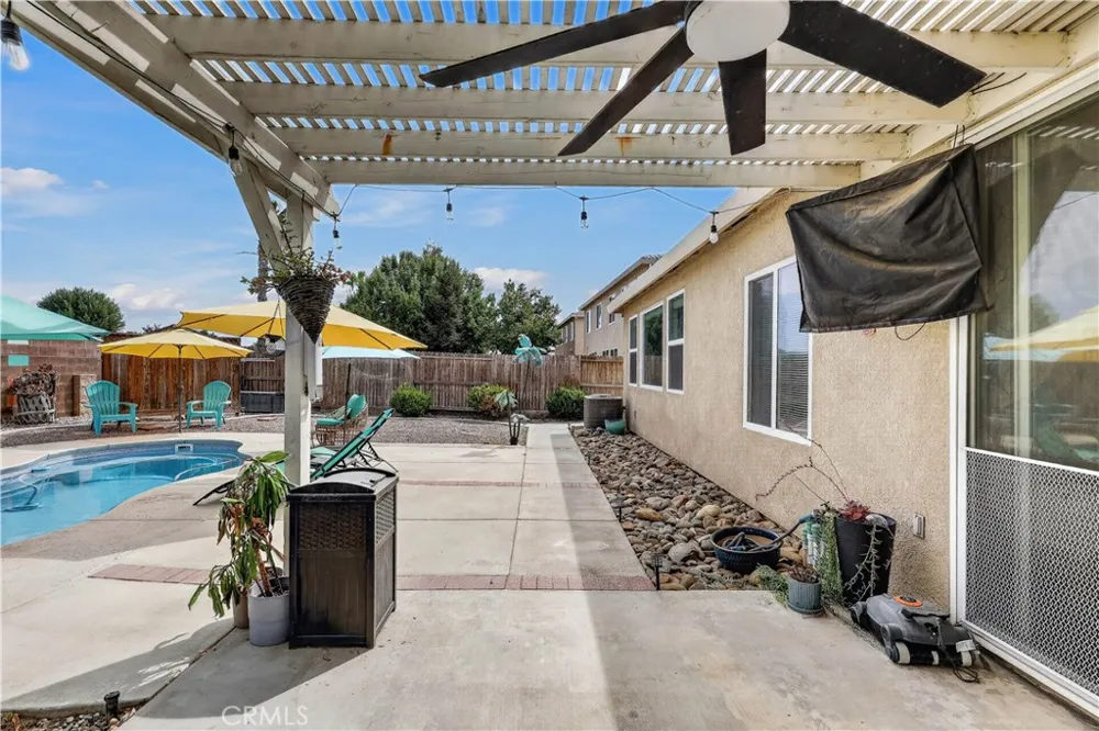 9020 Hunters Creek Way Chowchilla, CA 93610