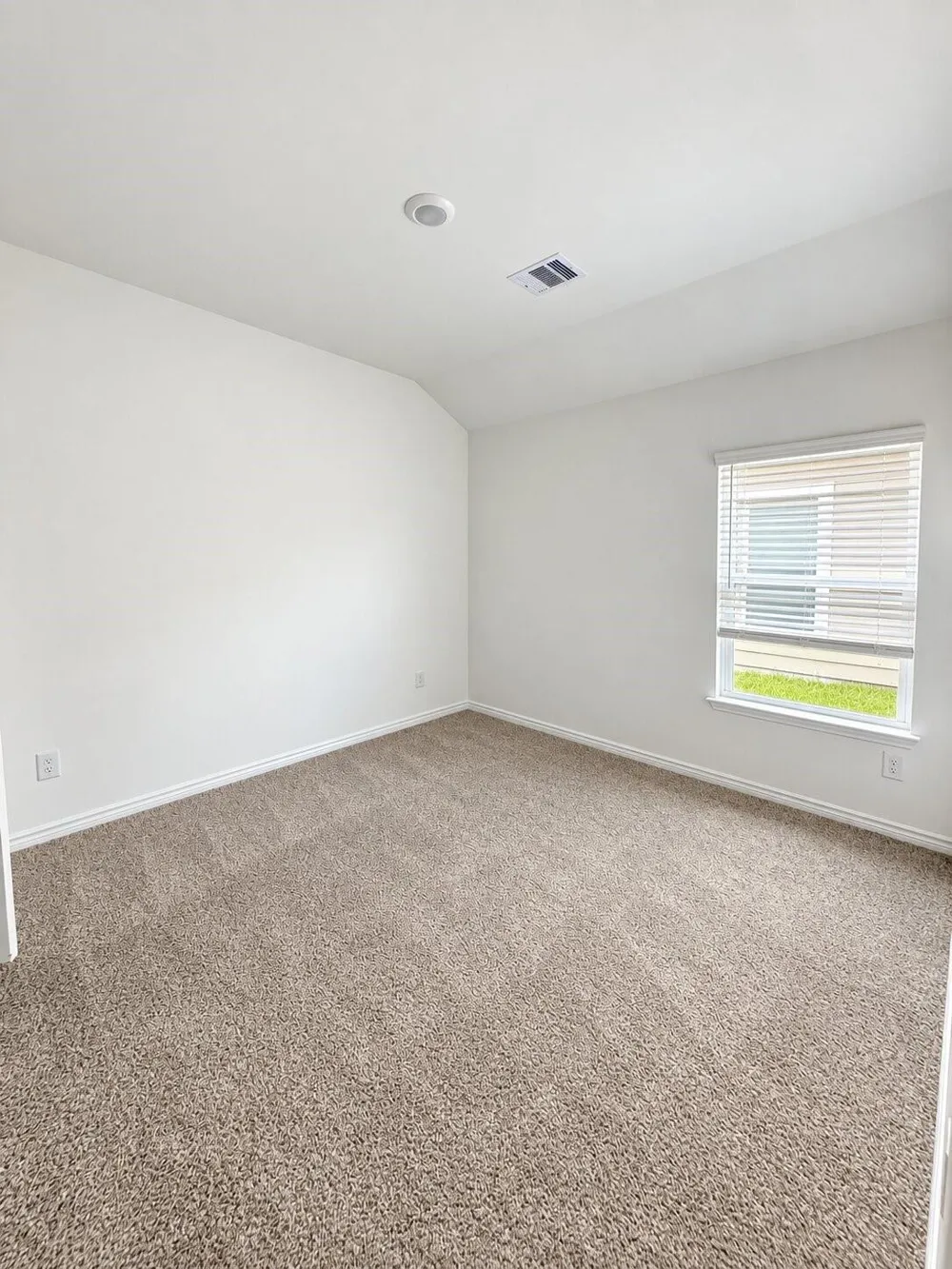 509 Oak Chase Avenue Dayton, TX 77535
