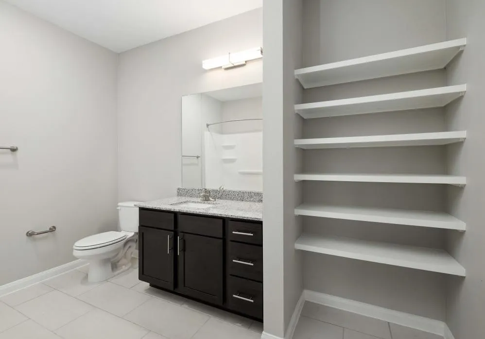 13411 FM812 ROAD #4103 Del Valle, TX 78617