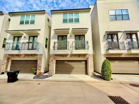 1254 Post Oak Road #B