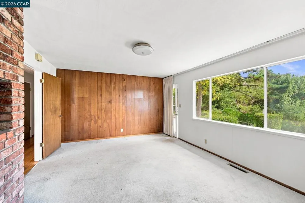 78 Muth Dr Orinda, CA 94563