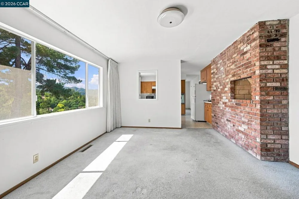 78 Muth Dr Orinda, CA 94563