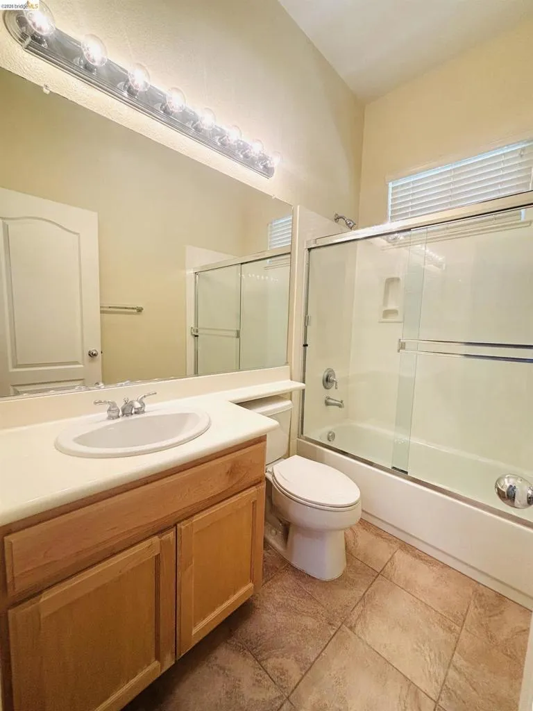 2440 Berkshire Ln Brentwood, CA 94513
