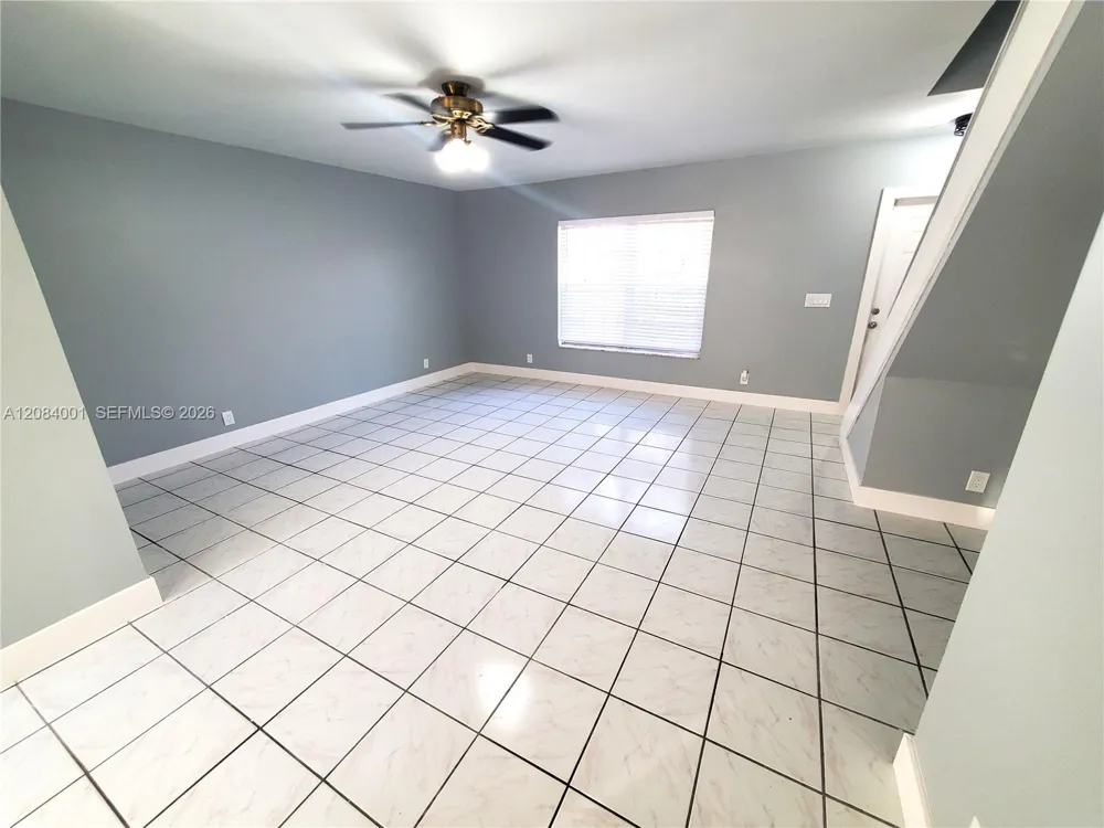 7926 Kimberly Blvd #202 North Lauderdale, FL 33068