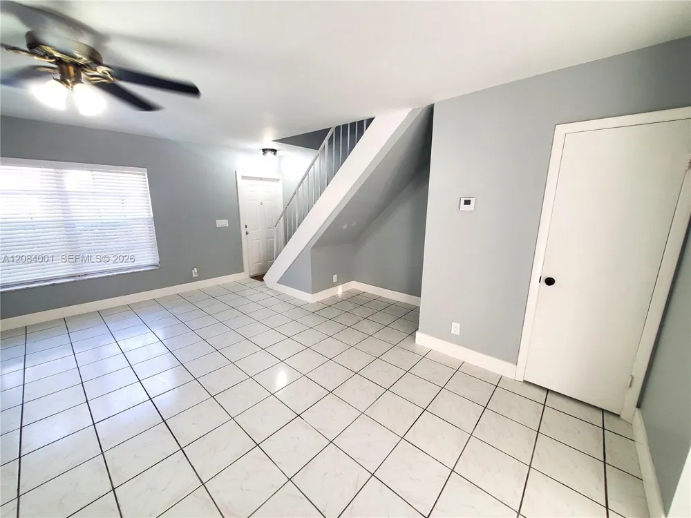 7926 Kimberly Blvd #202 North Lauderdale, FL 33068
