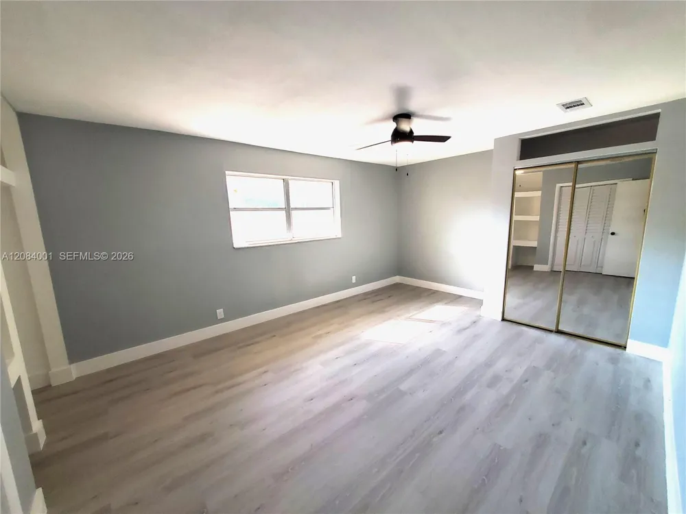 7926 Kimberly Blvd #202 North Lauderdale, FL 33068