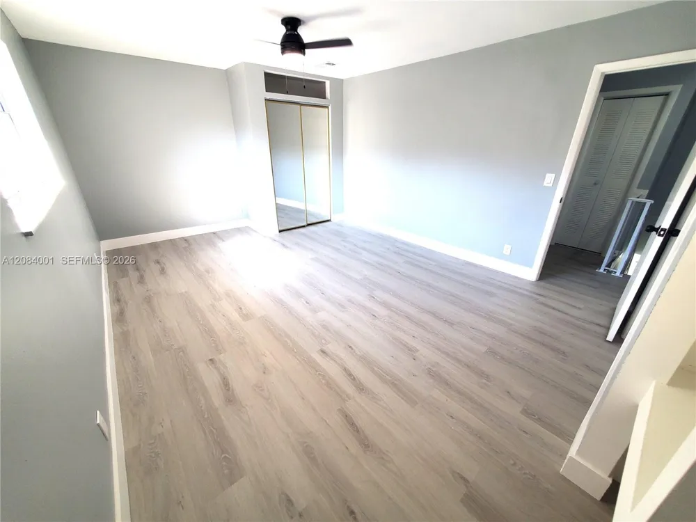 7926 Kimberly Blvd #202 North Lauderdale, FL 33068