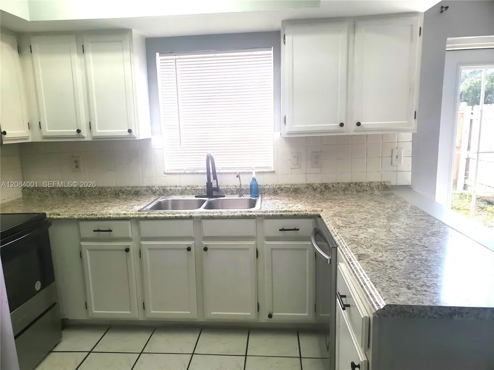 7926 Kimberly Blvd #202 North Lauderdale, FL 33068