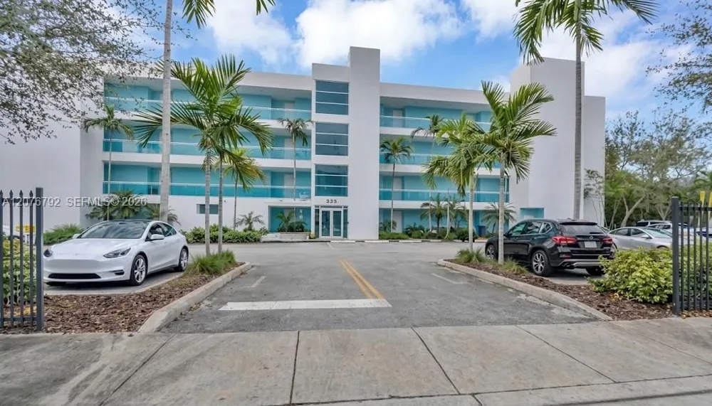 652 NE 63rd St #406 Miami, FL 33138