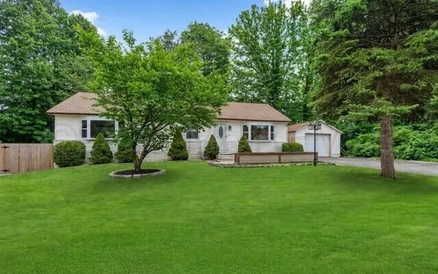 17 Laurel Avenue Jackson, NJ 08527
