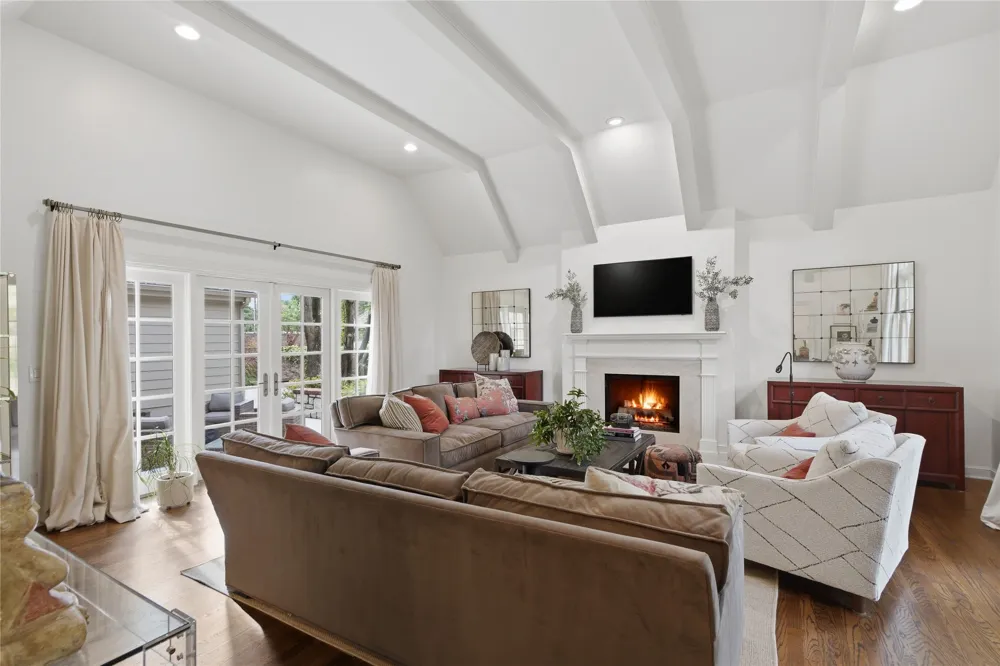 3027 S Rockford Road Tulsa, OK 74114