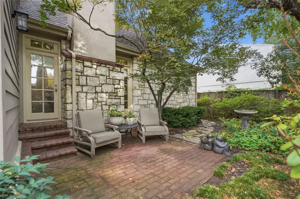 3027 S Rockford Road Tulsa, OK 74114