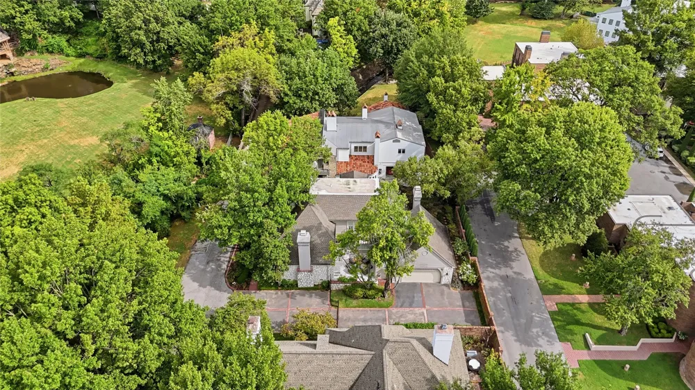 3027 S Rockford Road Tulsa, OK 74114