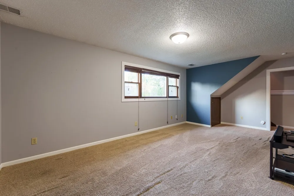 1233 View Court Hastings, MN 55033