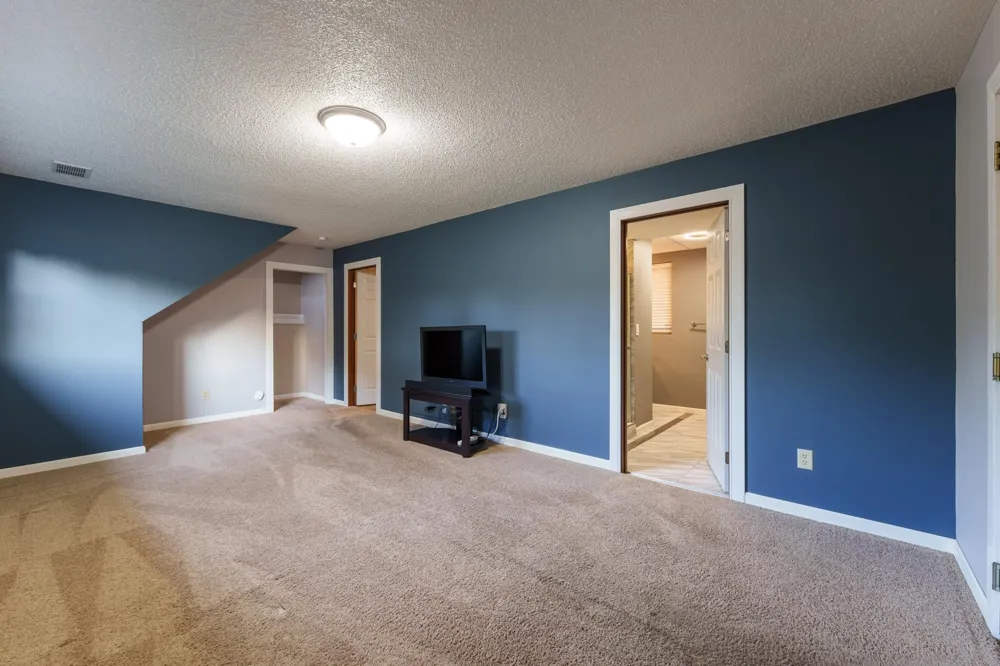1233 View Court Hastings, MN 55033