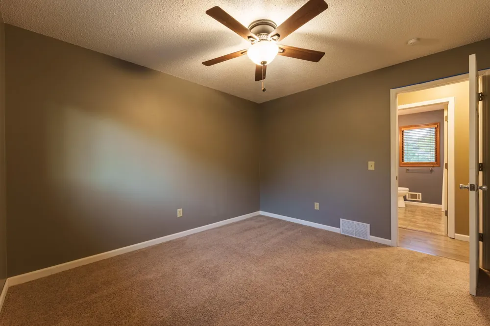 1233 View Court Hastings, MN 55033
